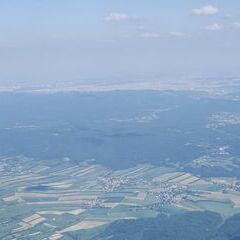Flugwegposition um 15:07:49: Aufgenommen in der Nähe von Gemeinde Michelhausen, Österreich in 1607 Meter